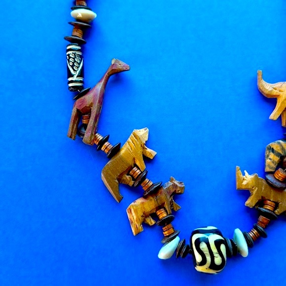 African Tribal Wooden Fetish Necklace Hand Carved Safari Animals - Picture 3 of 6
